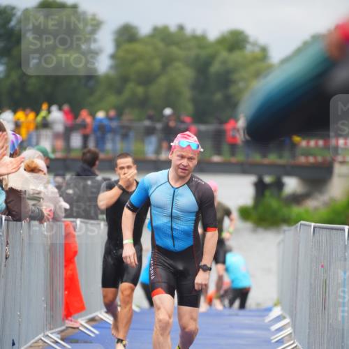 30.08.2026 - Elbe Triathlon Hamburg LAZAROV Photography http://msf.ph/oto/10034573 30.08.2026 08:59:15 Schwimmen 497, 536, 567 meine-sportfotos.de