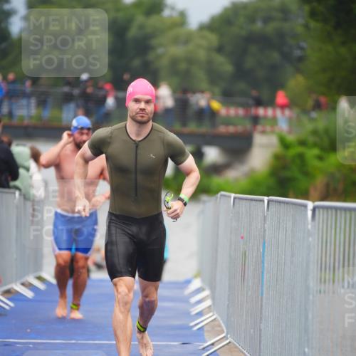 30.08.2026 - Elbe Triathlon Hamburg LAZAROV Photography http://msf.ph/oto/10034607 30.08.2026 08:59:22 Schwimmen 437, 497, 536, 567, 571, 600 meine-sportfotos.de