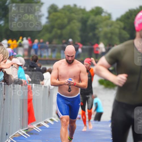 30.08.2026 - Elbe Triathlon Hamburg LAZAROV Photography http://msf.ph/oto/10034615 30.08.2026 08:59:23 Schwimmen 437, 497, 536, 567, 571, 600 meine-sportfotos.de