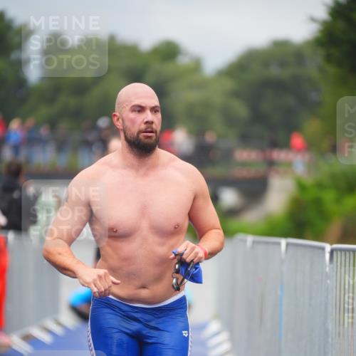 30.08.2026 - Elbe Triathlon Hamburg LAZAROV Photography http://msf.ph/oto/10034628 30.08.2026 08:59:25 Schwimmen 437, 497, 536, 567, 571, 600 meine-sportfotos.de