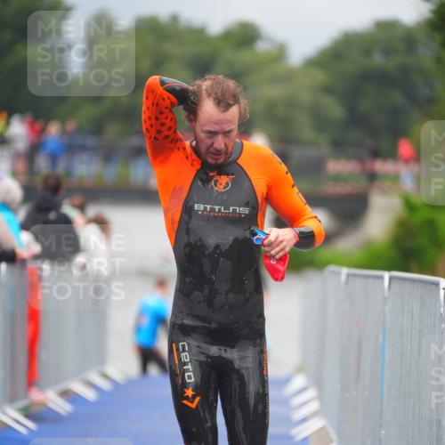 30.08.2026 - Elbe Triathlon Hamburg LAZAROV Photography http://msf.ph/oto/10034639 30.08.2026 08:59:27 Schwimmen 437, 497, 536, 567, 571, 600 meine-sportfotos.de