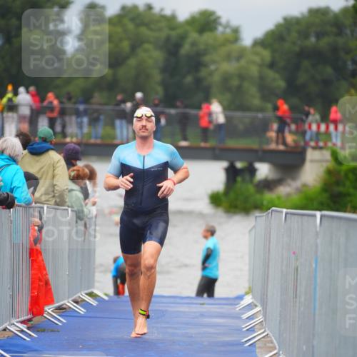 30.08.2026 - Elbe Triathlon Hamburg LAZAROV Photography http://msf.ph/oto/10034739 30.08.2026 08:59:51 Schwimmen 516, 528, 552, 597, 606 meine-sportfotos.de