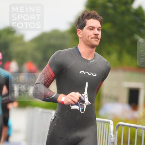 30.08.2026 - Elbe Triathlon Hamburg LAZAROV Photography http://msf.ph/oto/10034879 30.08.2026 09:00:57 Schwimmen 418, 519, 524, 584, 588, 609, 634, 642 meine-sportfotos.de