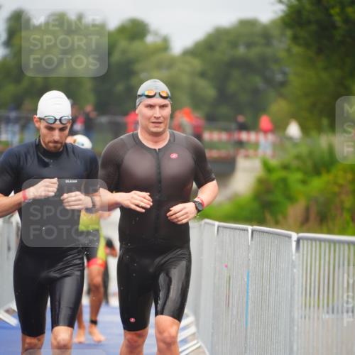 30.08.2026 - Elbe Triathlon Hamburg LAZAROV Photography http://msf.ph/oto/10034910 30.08.2026 09:01:03 Schwimmen 418, 519, 524, 540, 584, 588, 609, 634, 643 meine-sportfotos.de