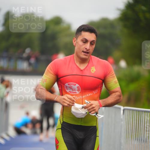 30.08.2026 - Elbe Triathlon Hamburg LAZAROV Photography http://msf.ph/oto/10034933 30.08.2026 09:01:07 Schwimmen 418, 519, 524, 540, 584, 588, 609, 643 meine-sportfotos.de