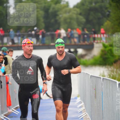 30.08.2026 - Elbe Triathlon Hamburg LAZAROV Photography http://msf.ph/oto/10035074 30.08.2026 09:02:03 Schwimmen 573, 582, 607, 701 meine-sportfotos.de