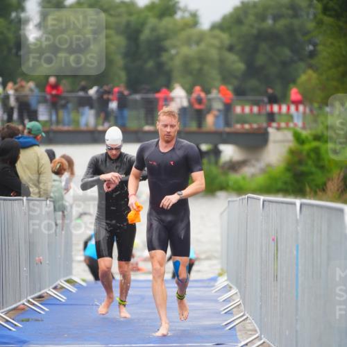 30.08.2026 - Elbe Triathlon Hamburg LAZAROV Photography http://msf.ph/oto/10035132 30.08.2026 09:02:27 Schwimmen 535, 541, 603 meine-sportfotos.de