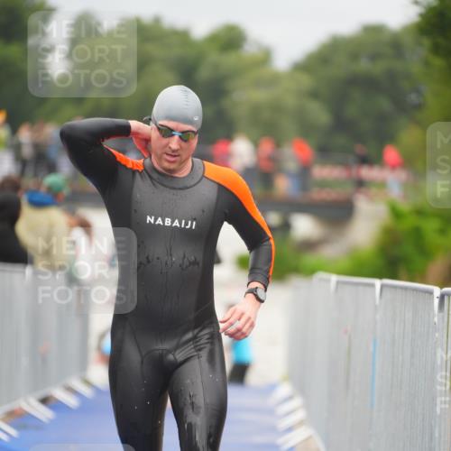 30.08.2026 - Elbe Triathlon Hamburg LAZAROV Photography http://msf.ph/oto/10035184 30.08.2026 09:02:41 Schwimmen 535, 541, 617, 771 meine-sportfotos.de