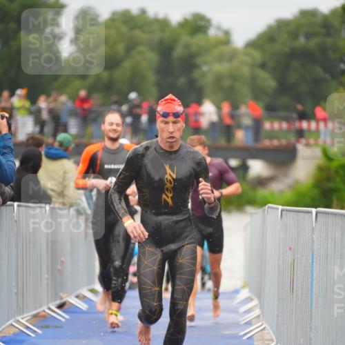 30.08.2026 - Elbe Triathlon Hamburg LAZAROV Photography http://msf.ph/oto/10035197 30.08.2026 09:02:44 Schwimmen 408, 525, 535, 541, 617, 771 meine-sportfotos.de