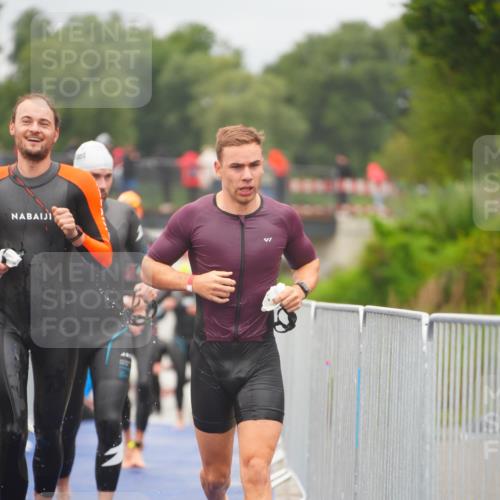 30.08.2026 - Elbe Triathlon Hamburg LAZAROV Photography http://msf.ph/oto/10035207 30.08.2026 09:02:46 Schwimmen 408, 462, 525, 541, 617, 771 meine-sportfotos.de
