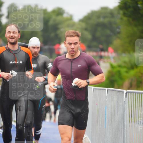 30.08.2026 - Elbe Triathlon Hamburg LAZAROV Photography http://msf.ph/oto/10035210 30.08.2026 09:02:47 Schwimmen 408, 462, 525, 541, 617, 771 meine-sportfotos.de