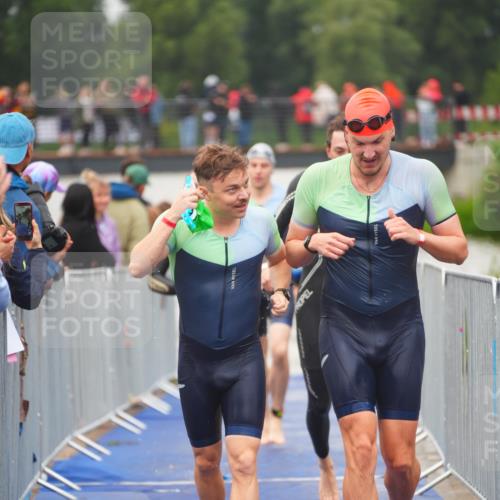 30.08.2026 - Elbe Triathlon Hamburg LAZAROV Photography http://msf.ph/oto/10035376 30.08.2026 09:03:23 Schwimmen 475, 513, 583, 618, 633, 718, 968 meine-sportfotos.de