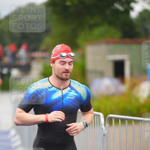 30.08.2026 - Elbe Triathlon Hamburg LAZAROV Photography http://msf.ph/oto/10035428 30.08.2026 09:03:33 Schwimmen 475, 513, 538, 550, 583, 618, 633 meine-sportfotos.de