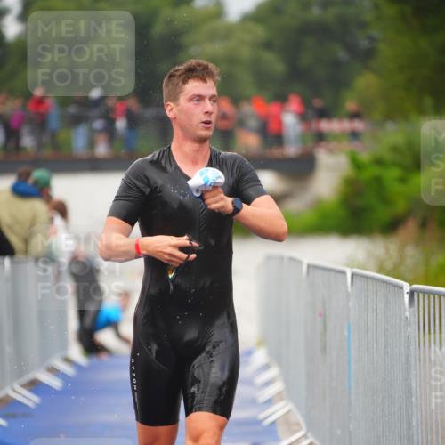 30.08.2026 - Elbe Triathlon Hamburg LAZAROV Photography http://msf.ph/oto/10035437 30.08.2026 09:03:35 Schwimmen 475, 513, 538, 550, 583, 618, 633 meine-sportfotos.de