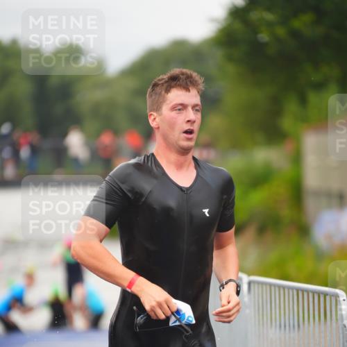 30.08.2026 - Elbe Triathlon Hamburg LAZAROV Photography http://msf.ph/oto/10035440 30.08.2026 09:03:35 Schwimmen 475, 513, 538, 550, 583, 618, 633 meine-sportfotos.de