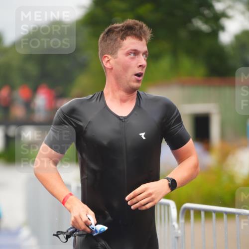 30.08.2026 - Elbe Triathlon Hamburg LAZAROV Photography http://msf.ph/oto/10035443 30.08.2026 09:03:36 Schwimmen 475, 513, 538, 550, 583, 618, 633 meine-sportfotos.de