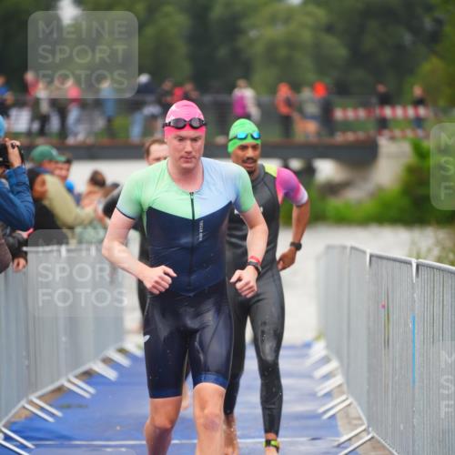 30.08.2026 - Elbe Triathlon Hamburg LAZAROV Photography http://msf.ph/oto/10035464 30.08.2026 09:03:44 Schwimmen 538, 550, 560, 565, 632 meine-sportfotos.de