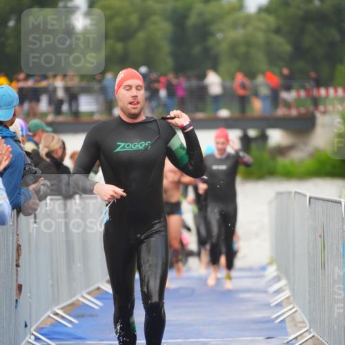 30.08.2026 - Elbe Triathlon Hamburg LAZAROV Photography http://msf.ph/oto/10035573 30.08.2026 09:04:11 Schwimmen 509, 529, 533, 555, 596, 739 meine-sportfotos.de