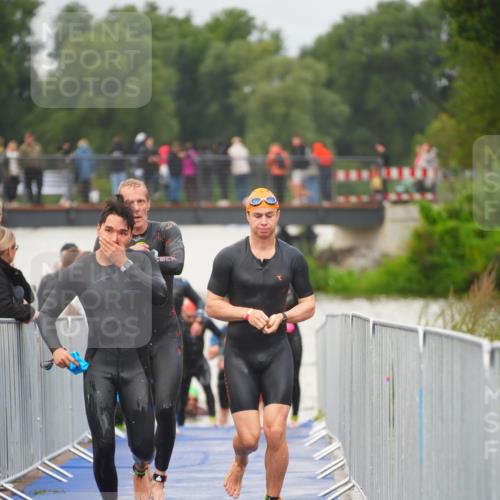 30.08.2026 - Elbe Triathlon Hamburg LAZAROV Photography http://msf.ph/oto/10035618 30.08.2026 09:04:21 Schwimmen 395, 506, 509, 514, 529, 533, 579, 596, 761 meine-sportfotos.de