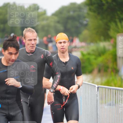 30.08.2026 - Elbe Triathlon Hamburg LAZAROV Photography http://msf.ph/oto/10035634 30.08.2026 09:04:23 Schwimmen 395, 506, 509, 514, 529, 579, 585, 596, 691, 761 meine-sportfotos.de