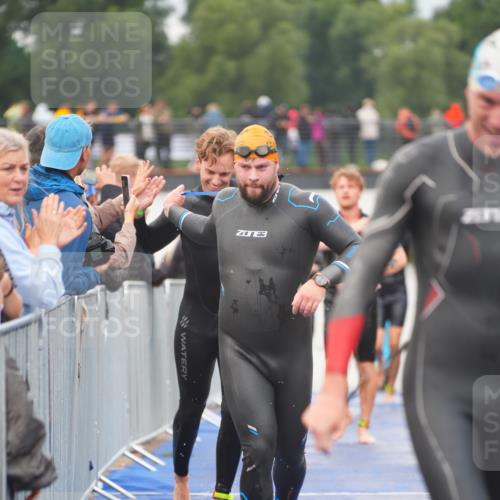 30.08.2026 - Elbe Triathlon Hamburg LAZAROV Photography http://msf.ph/oto/10035664 30.08.2026 09:04:28 Schwimmen 395, 409, 506, 509, 514, 529, 537, 579, 585, 691, 708, 761 meine-sportfotos.de