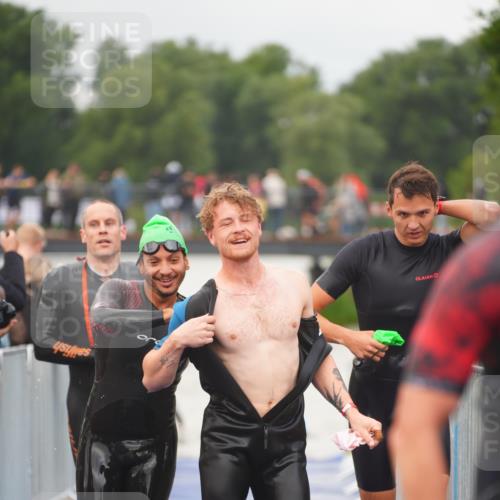 30.08.2026 - Elbe Triathlon Hamburg LAZAROV Photography http://msf.ph/oto/10035699 30.08.2026 09:04:35 Schwimmen 395, 409, 505, 537, 579, 585, 619, 670, 691, 708, 761 meine-sportfotos.de