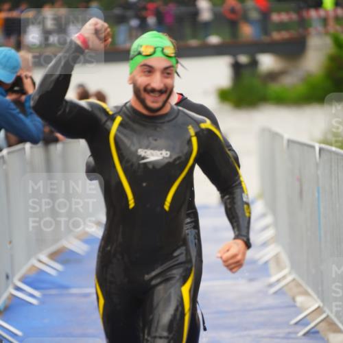 30.08.2026 - Elbe Triathlon Hamburg LAZAROV Photography http://msf.ph/oto/10035827 30.08.2026 09:04:50 Schwimmen 505, 526, 619, 624, 635, 670 meine-sportfotos.de