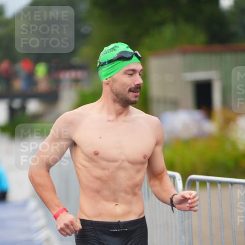 30.08.2026 - Elbe Triathlon Hamburg LAZAROV Photography http://msf.ph/oto/10035849 30.08.2026 09:05:07 Schwimmen 628 meine-sportfotos.de