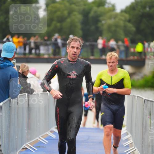 30.08.2026 - Elbe Triathlon Hamburg LAZAROV Photography http://msf.ph/oto/10036071 30.08.2026 09:06:35 Schwimmen 570, 580, 589, 590, 683, 705, 732, 773 meine-sportfotos.de