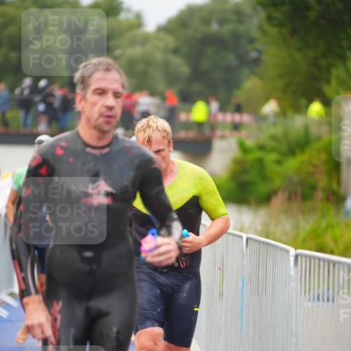 30.08.2026 - Elbe Triathlon Hamburg LAZAROV Photography http://msf.ph/oto/10036081 30.08.2026 09:06:36 Schwimmen 570, 580, 589, 590, 683, 705, 732, 773 meine-sportfotos.de