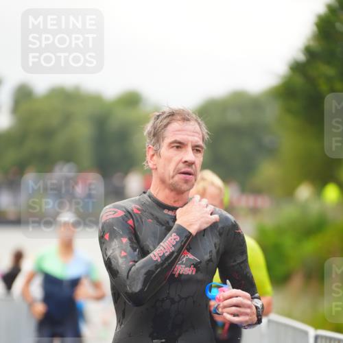 30.08.2026 - Elbe Triathlon Hamburg LAZAROV Photography http://msf.ph/oto/10036084 30.08.2026 09:06:37 Schwimmen 570, 580, 589, 590, 683, 705, 732, 773 meine-sportfotos.de