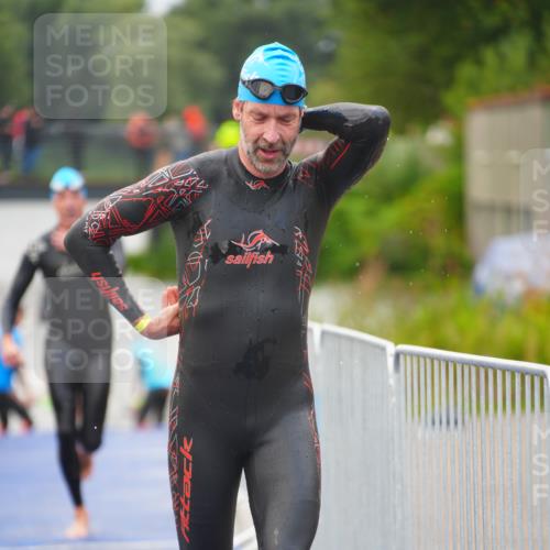 30.08.2026 - Elbe Triathlon Hamburg LAZAROV Photography http://msf.ph/oto/10036196 30.08.2026 09:07:16 Schwimmen 569, 626, 636, 663, 756 meine-sportfotos.de