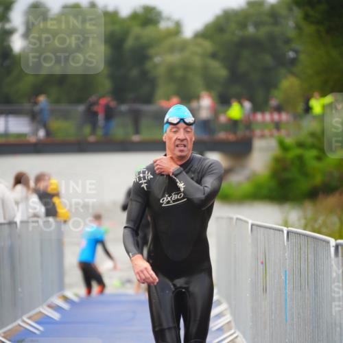 30.08.2026 - Elbe Triathlon Hamburg LAZAROV Photography http://msf.ph/oto/10036206 30.08.2026 09:07:18 Schwimmen 569, 626, 663, 756 meine-sportfotos.de