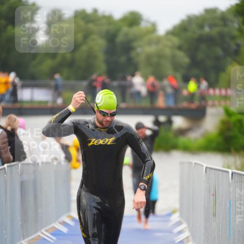 30.08.2026 - Elbe Triathlon Hamburg LAZAROV Photography http://msf.ph/oto/10036246 30.08.2026 09:07:28 Schwimmen 640, 663, 668, 756, 976 meine-sportfotos.de
