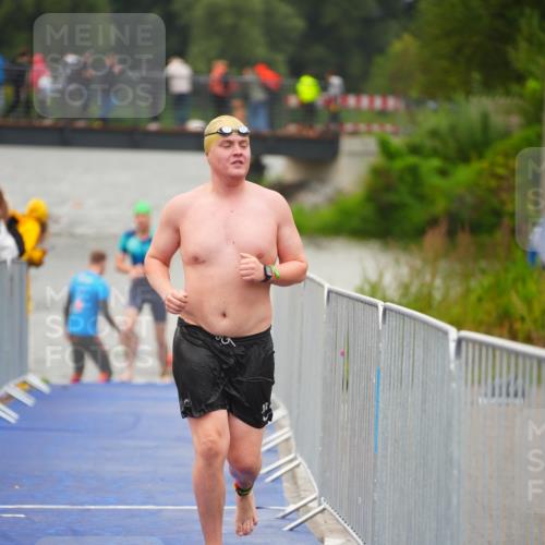 30.08.2026 - Elbe Triathlon Hamburg LAZAROV Photography http://msf.ph/oto/10036326 30.08.2026 09:07:55 Schwimmen 479, 667 meine-sportfotos.de