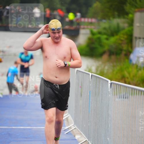 30.08.2026 - Elbe Triathlon Hamburg LAZAROV Photography http://msf.ph/oto/10036330 30.08.2026 09:07:55 Schwimmen 479, 667 meine-sportfotos.de