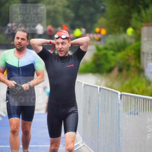 30.08.2026 - Elbe Triathlon Hamburg LAZAROV Photography http://msf.ph/oto/10036369 30.08.2026 09:08:09 Schwimmen 479, 553, 572, 638 meine-sportfotos.de