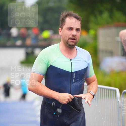 30.08.2026 - Elbe Triathlon Hamburg LAZAROV Photography http://msf.ph/oto/10036380 30.08.2026 09:08:11 Schwimmen 479, 553, 572, 638 meine-sportfotos.de