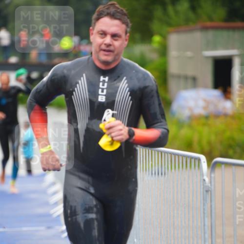 30.08.2026 - Elbe Triathlon Hamburg LAZAROV Photography http://msf.ph/oto/10036401 30.08.2026 09:08:23 Schwimmen 553, 572, 674, 724 meine-sportfotos.de