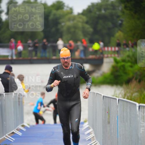 30.08.2026 - Elbe Triathlon Hamburg LAZAROV Photography http://msf.ph/oto/10036433 30.08.2026 09:08:50 Schwimmen 782 meine-sportfotos.de