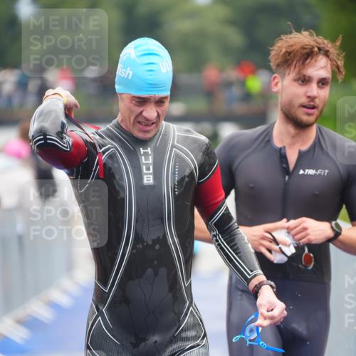 30.08.2026 - Elbe Triathlon Hamburg LAZAROV Photography http://msf.ph/oto/10036736 30.08.2026 09:10:31 Schwimmen 548, 563, 656, 699 meine-sportfotos.de