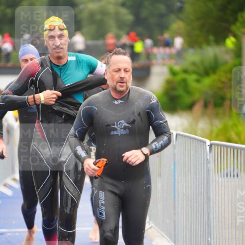 30.08.2026 - Elbe Triathlon Hamburg LAZAROV Photography http://msf.ph/oto/10036762 30.08.2026 09:10:43 Schwimmen 548, 566, 591, 690, 722, 752 meine-sportfotos.de
