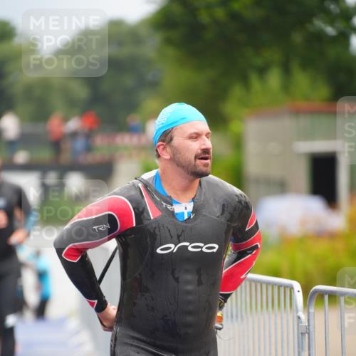 30.08.2026 - Elbe Triathlon Hamburg LAZAROV Photography http://msf.ph/oto/10036818 30.08.2026 09:10:54 Schwimmen 591, 651, 678, 690, 700, 704, 715, 722, 725, 752, 769 meine-sportfotos.de