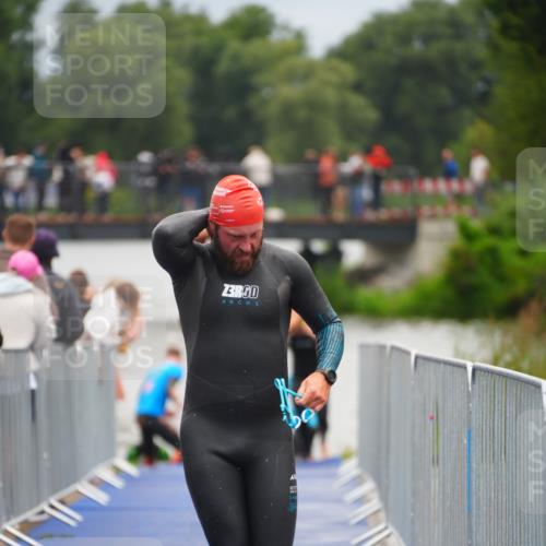 30.08.2026 - Elbe Triathlon Hamburg LAZAROV Photography http://msf.ph/oto/10036914 30.08.2026 09:10:56 Schwimmen 591, 651, 678, 690, 700, 704, 715, 722, 725, 752, 769 meine-sportfotos.de