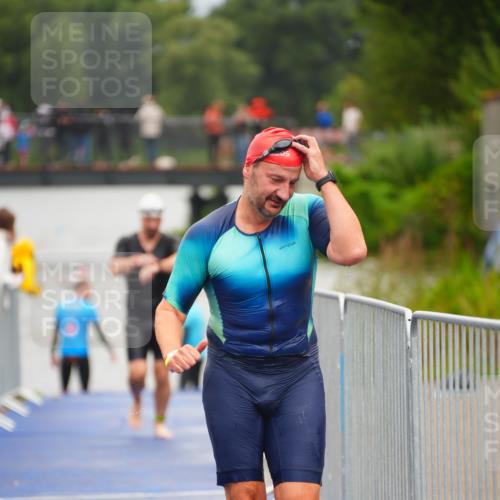 30.08.2026 - Elbe Triathlon Hamburg LAZAROV Photography http://msf.ph/oto/10036998 30.08.2026 09:11:12 Schwimmen 577, 629, 651, 671, 700, 709, 714, 747, 779 meine-sportfotos.de