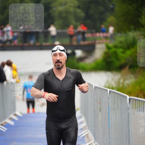 30.08.2026 - Elbe Triathlon Hamburg LAZAROV Photography http://msf.ph/oto/10037015 30.08.2026 09:11:17 Schwimmen 577, 629, 671, 709, 714, 747, 779 meine-sportfotos.de