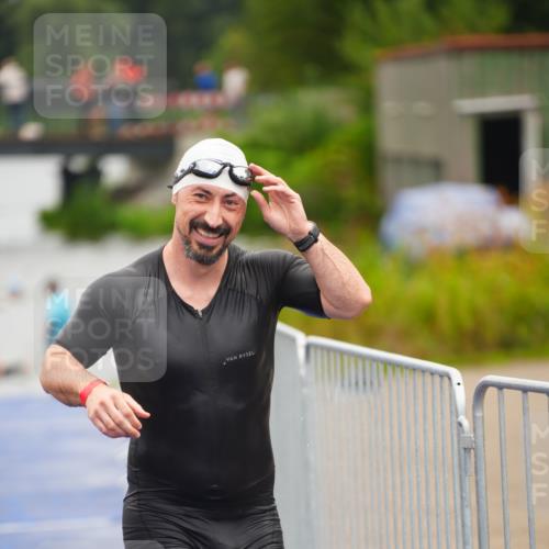 30.08.2026 - Elbe Triathlon Hamburg LAZAROV Photography http://msf.ph/oto/10037024 30.08.2026 09:11:18 Schwimmen 577, 629, 671, 709, 714, 747, 779 meine-sportfotos.de