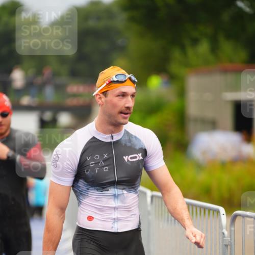 30.08.2026 - Elbe Triathlon Hamburg LAZAROV Photography http://msf.ph/oto/10037097 30.08.2026 09:11:53 Schwimmen 521, 546, 655, 710 meine-sportfotos.de