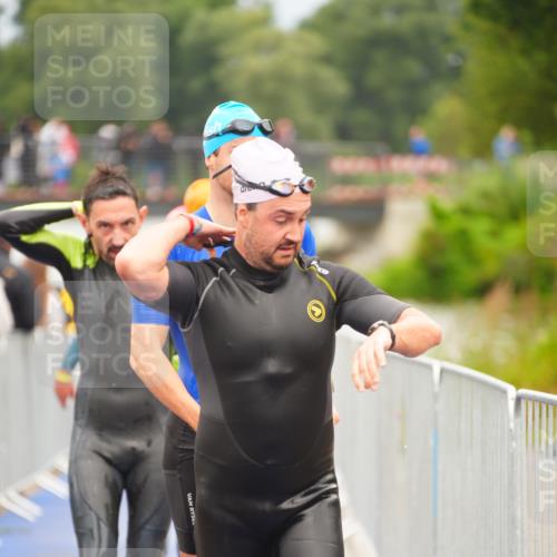 30.08.2026 - Elbe Triathlon Hamburg LAZAROV Photography http://msf.ph/oto/10037135 30.08.2026 09:12:07 Schwimmen 546, 587, 602, 648, 658, 664, 666, 788 meine-sportfotos.de