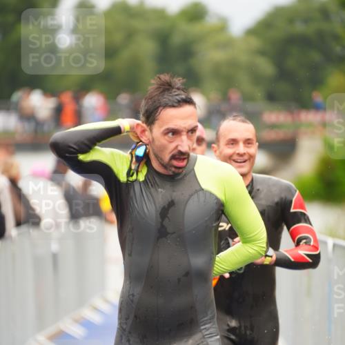 30.08.2026 - Elbe Triathlon Hamburg LAZAROV Photography http://msf.ph/oto/10037144 30.08.2026 09:12:09 Schwimmen 546, 587, 602, 648, 650, 658, 664, 666, 788 meine-sportfotos.de